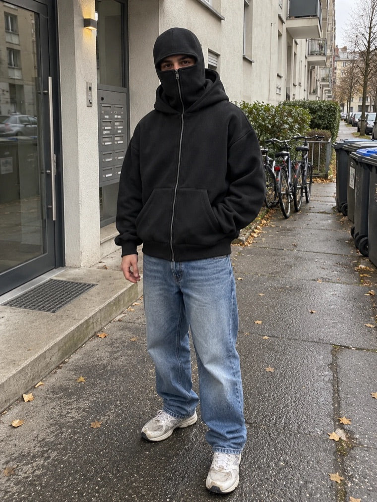 Ghowsted Hoodie in Black worn by Théo G.